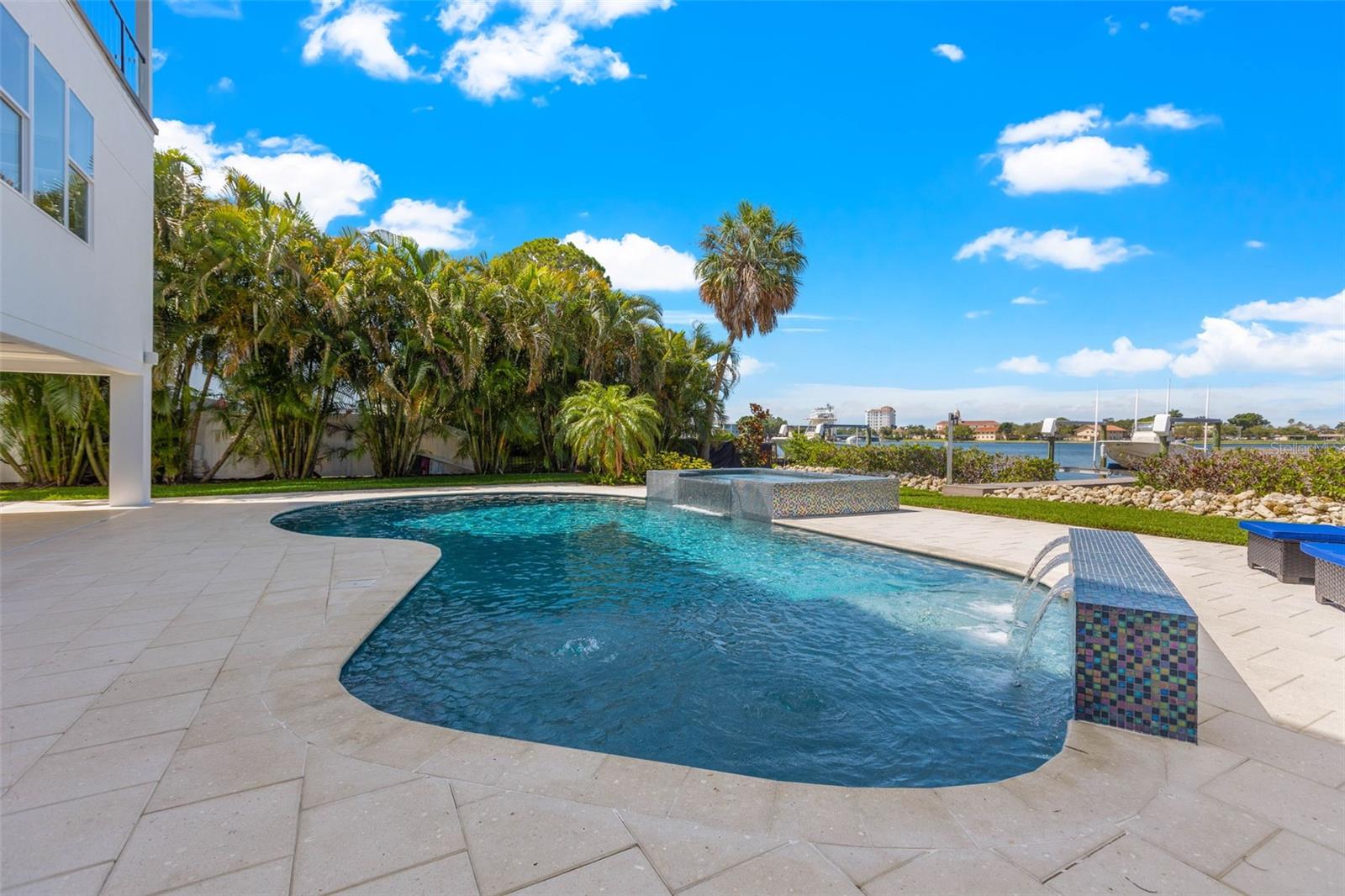 SHORE ACRES OVERLOOK SEC - Residential