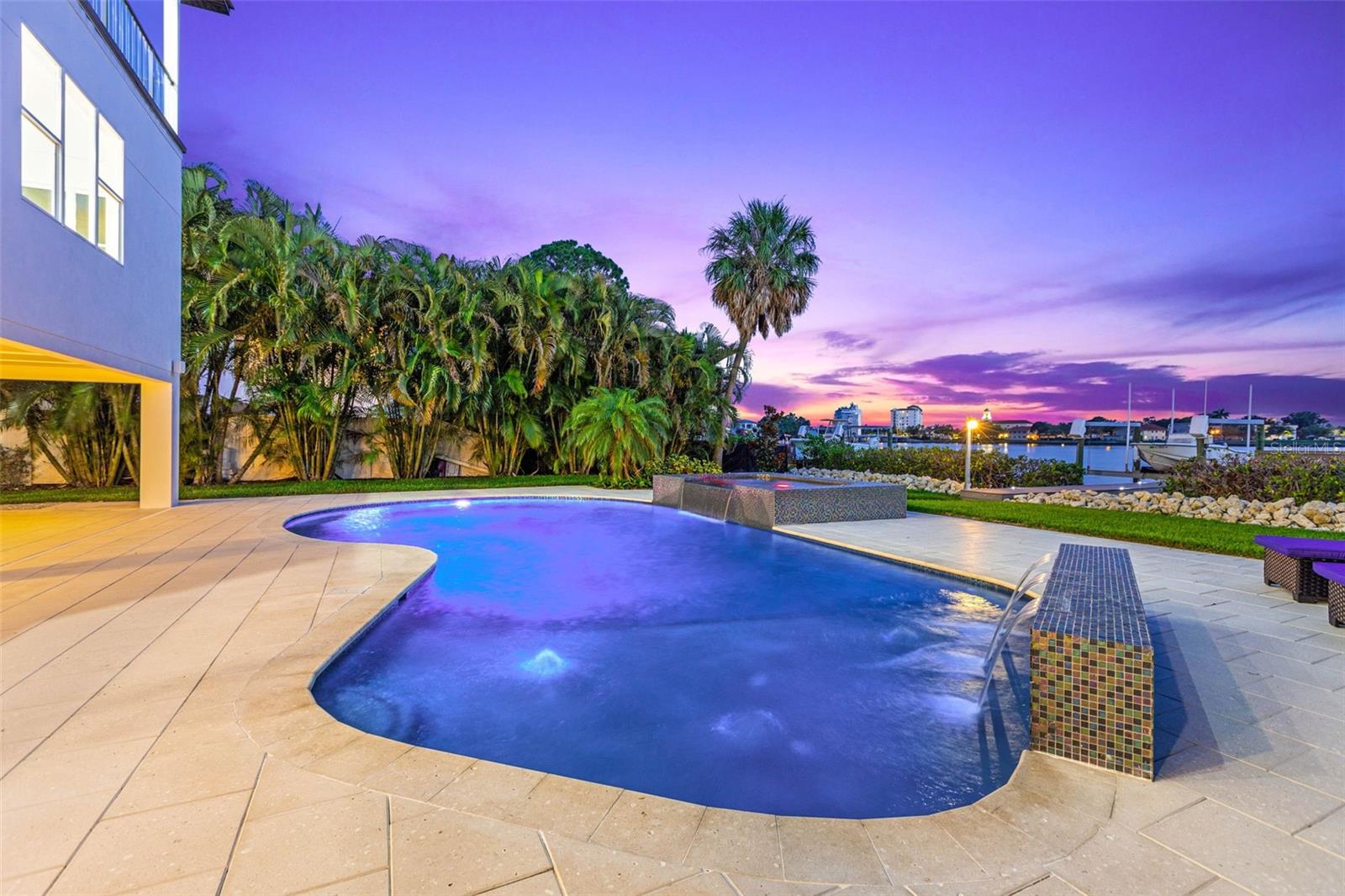 SHORE ACRES OVERLOOK SEC - Residential