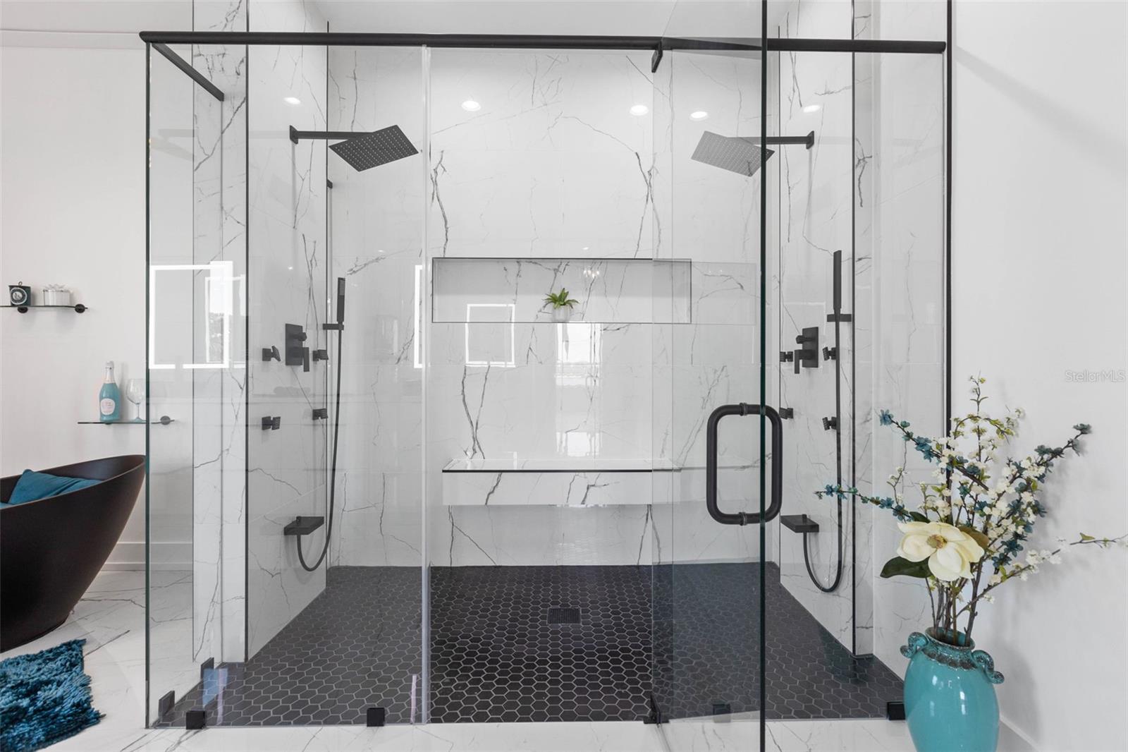 SHORE ACRES OVERLOOK SEC - Residential