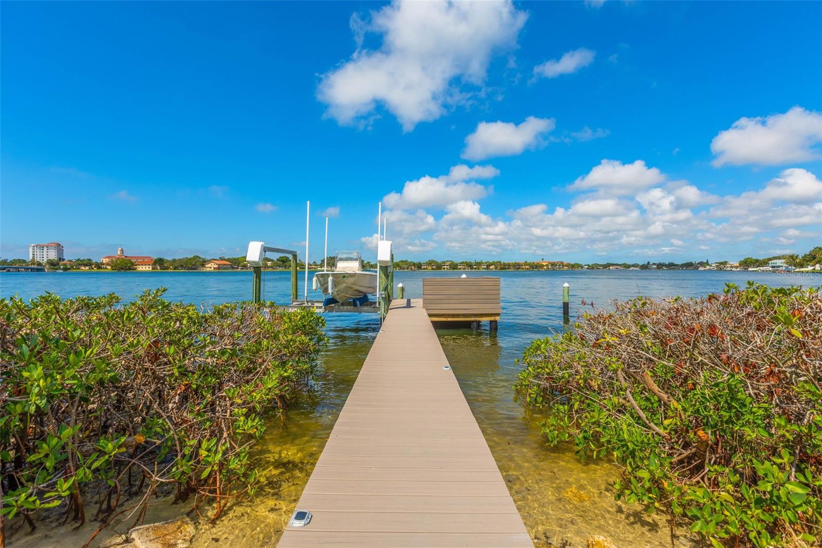 SHORE ACRES OVERLOOK SEC - Residential