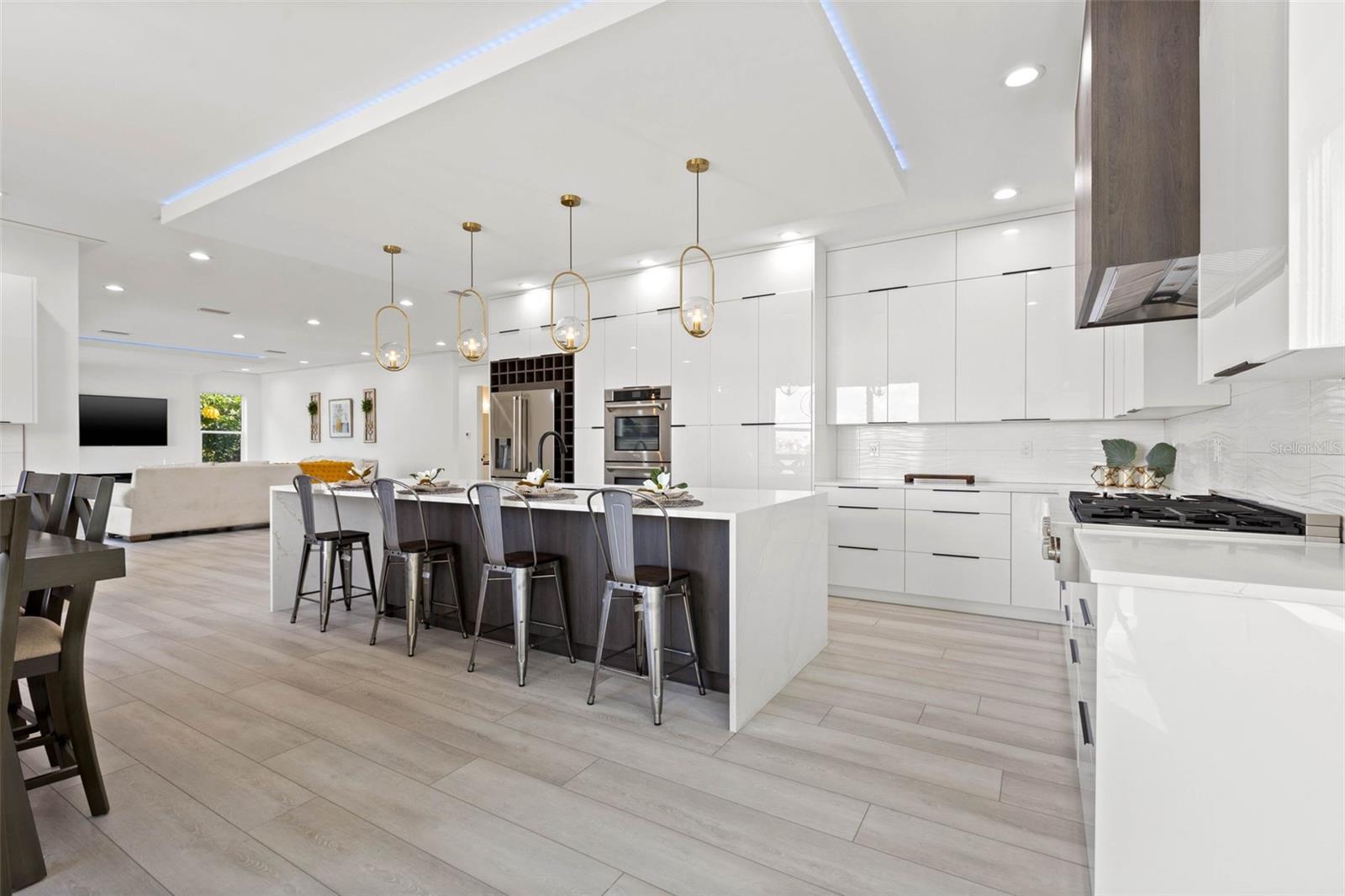 SHORE ACRES OVERLOOK SEC - Residential