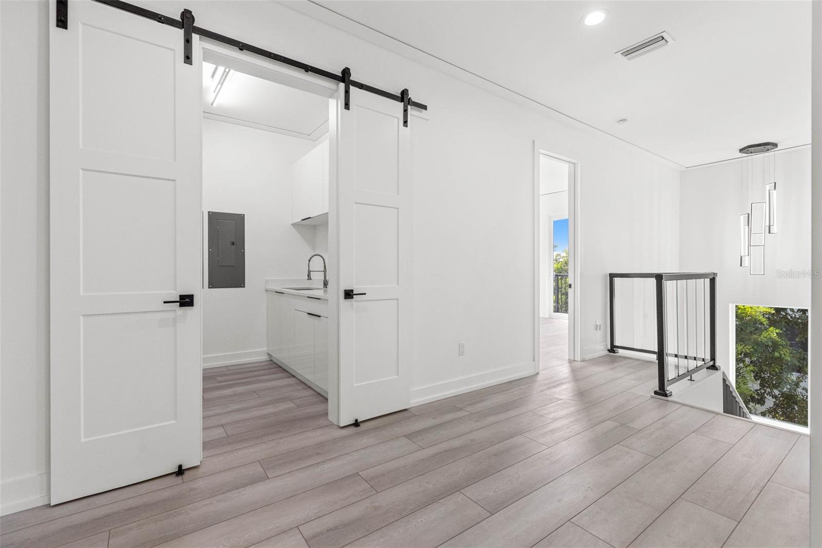 SHORE ACRES OVERLOOK SEC - Residential