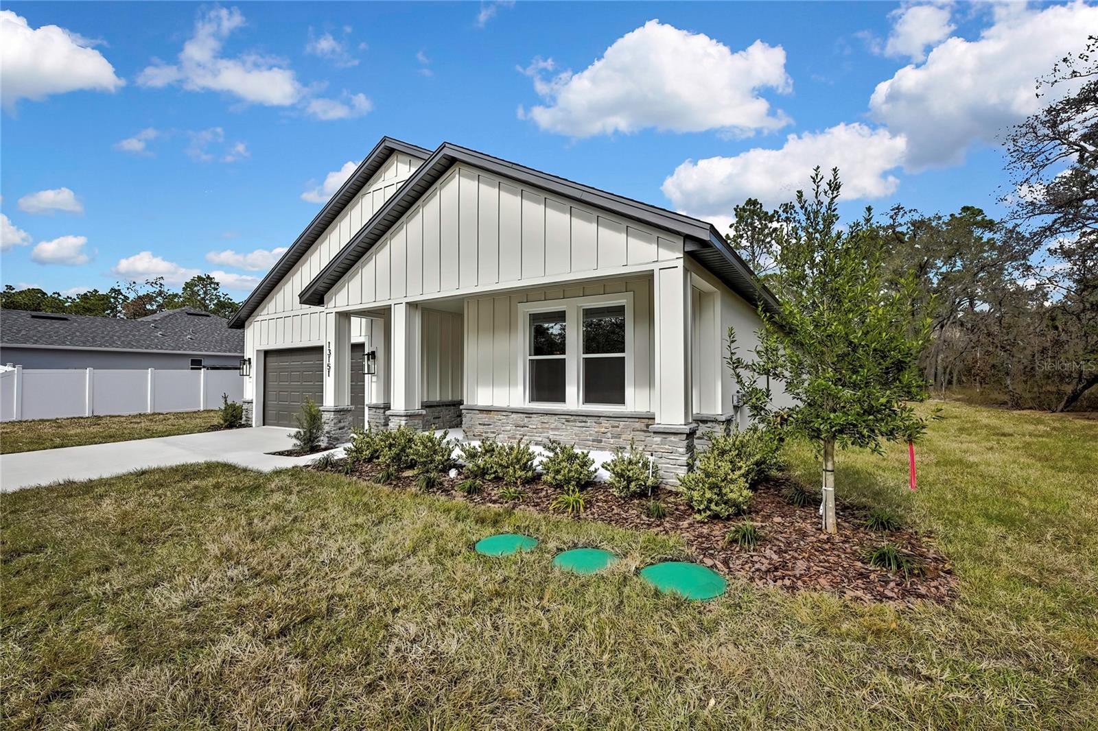 ROYAL HIGHLANDS - Residential