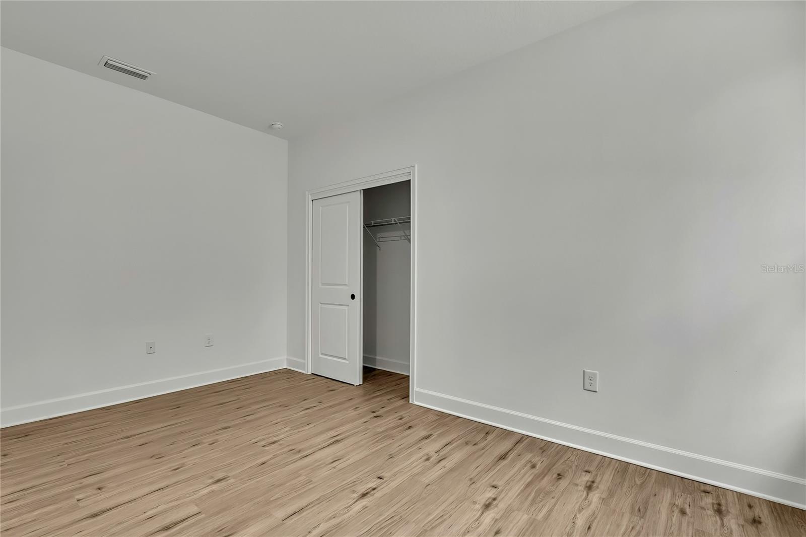 ROYAL HIGHLANDS - Residential