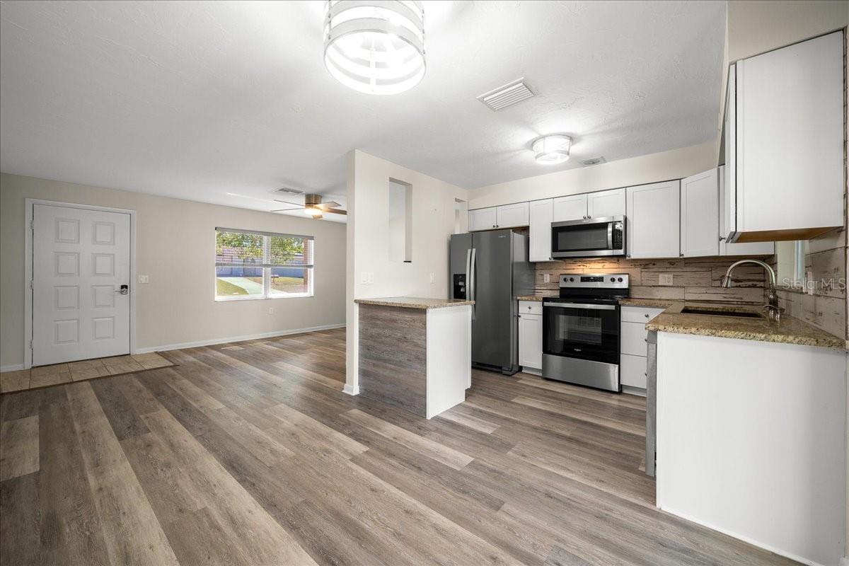 BEVERLY HILLS UNIT 6-2 - Residential