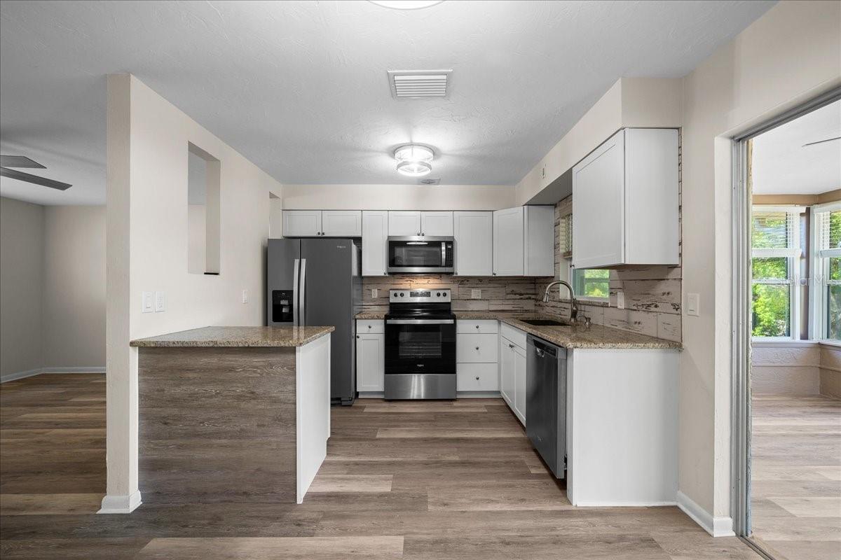 BEVERLY HILLS UNIT 6-2 - Residential