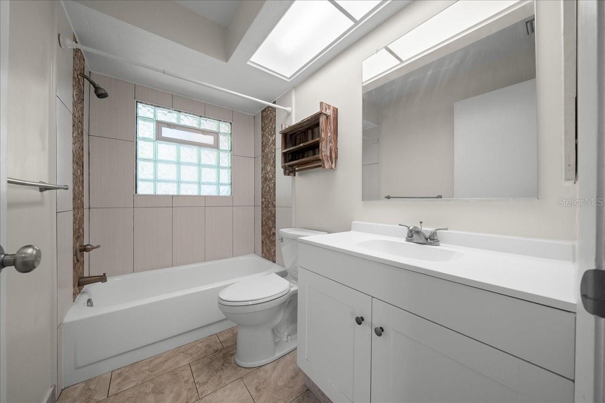 BEVERLY HILLS UNIT 6-2 - Residential