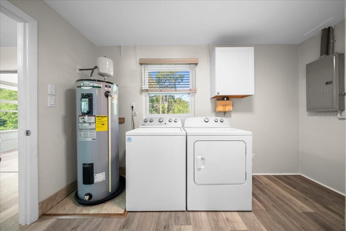 BEVERLY HILLS UNIT 6-2 - Residential