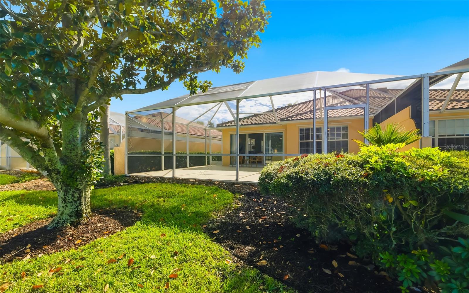 VILLAGEWALK - Residential