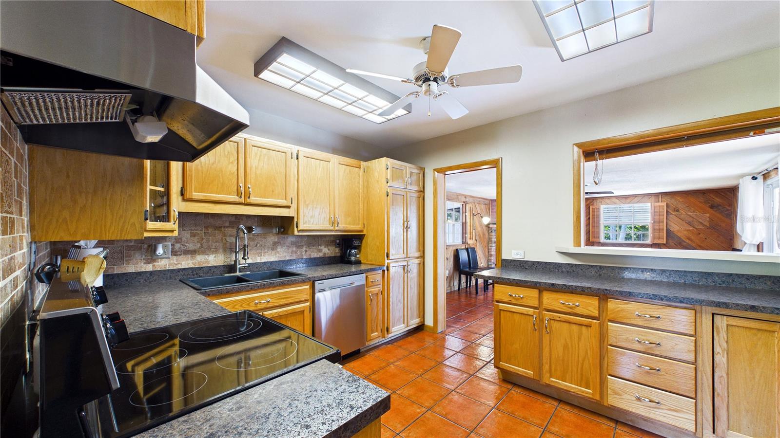 SALLS 1ST ADD - Residential