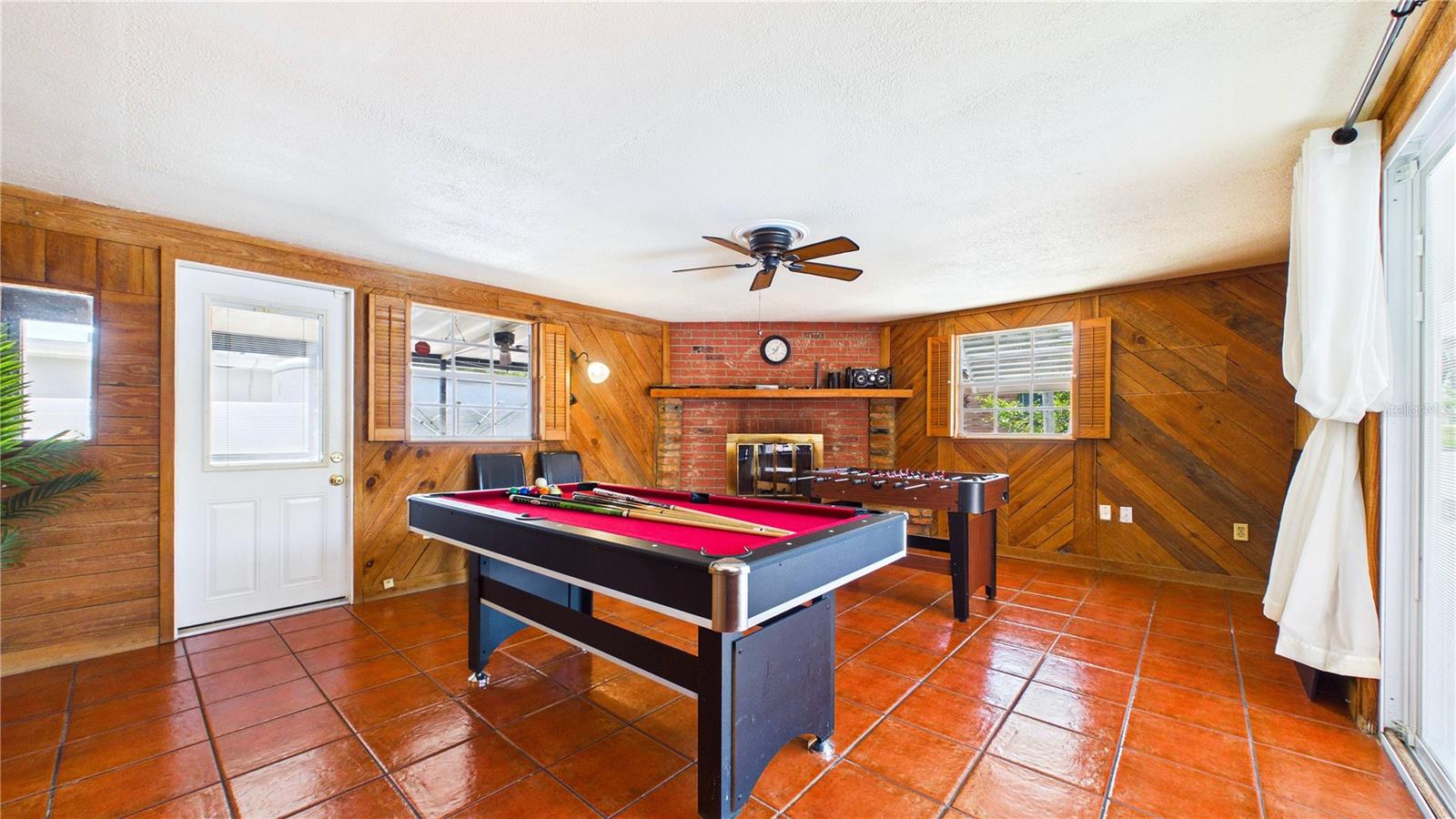 SALLS 1ST ADD - Residential