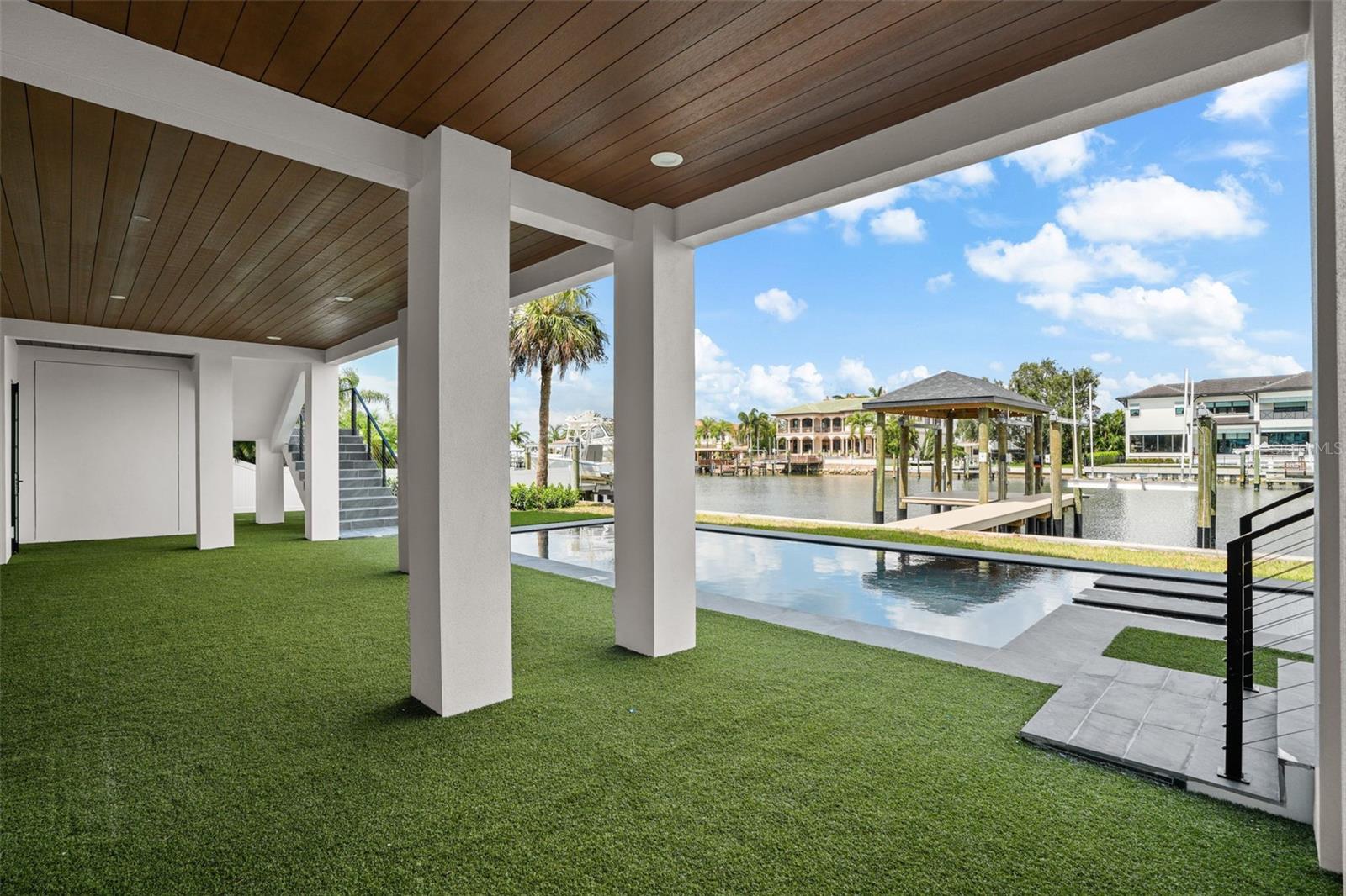 SUNSET PARK ISLES UNIT 2 - Residential