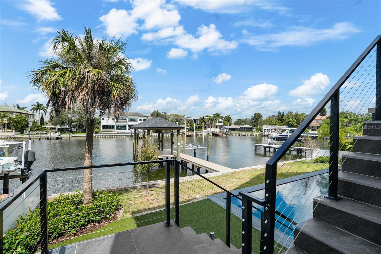 SUNSET PARK ISLES UNIT 2 - Residential