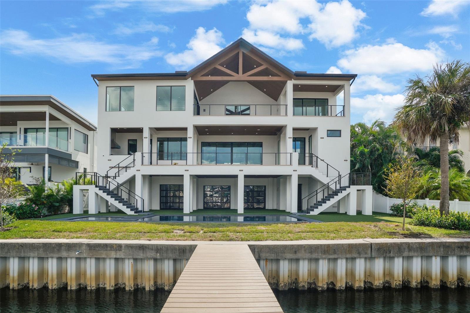 SUNSET PARK ISLES UNIT 2 - Residential