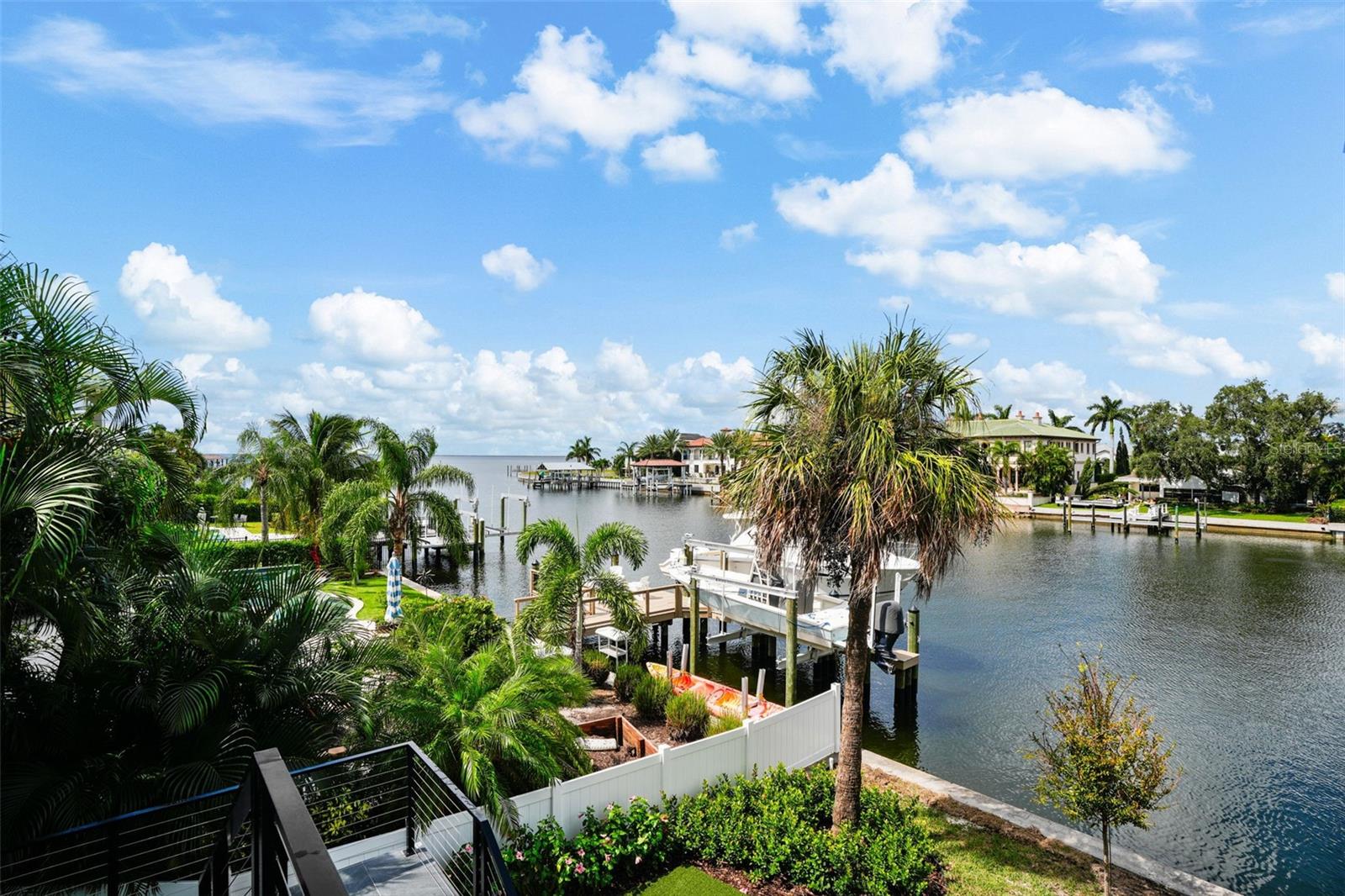 SUNSET PARK ISLES UNIT 2 - Residential