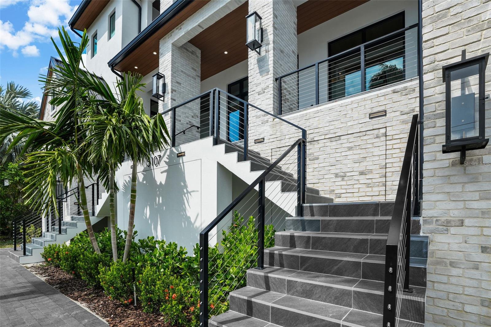 SUNSET PARK ISLES UNIT 2 - Residential