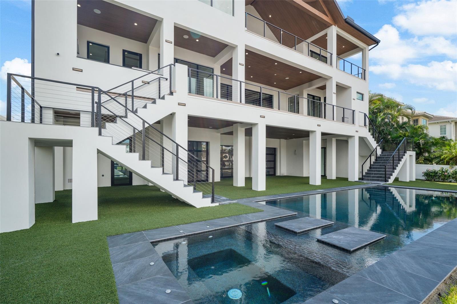 SUNSET PARK ISLES UNIT 2 - Residential