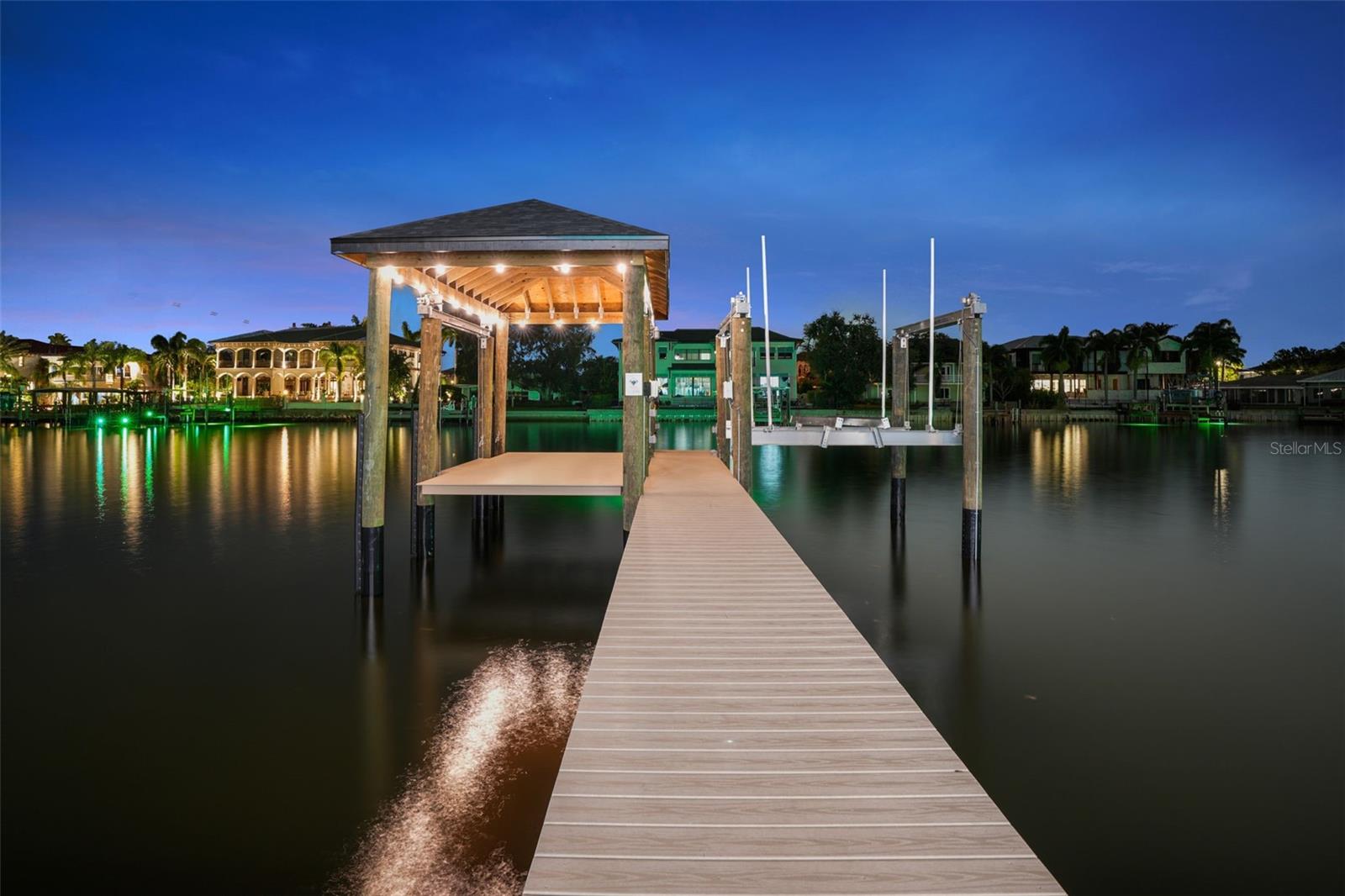 SUNSET PARK ISLES UNIT 2 - Residential