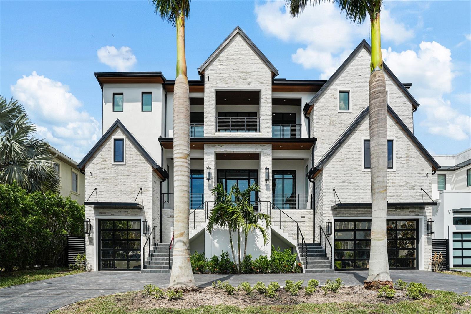 SUNSET PARK ISLES UNIT 2 - Residential