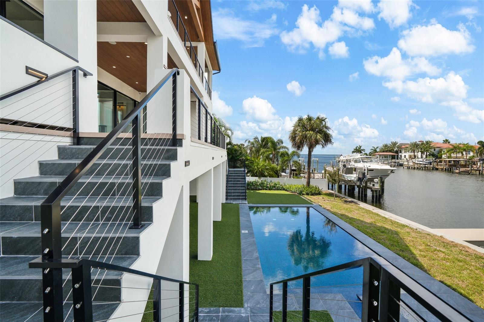 SUNSET PARK ISLES UNIT 2 - Residential