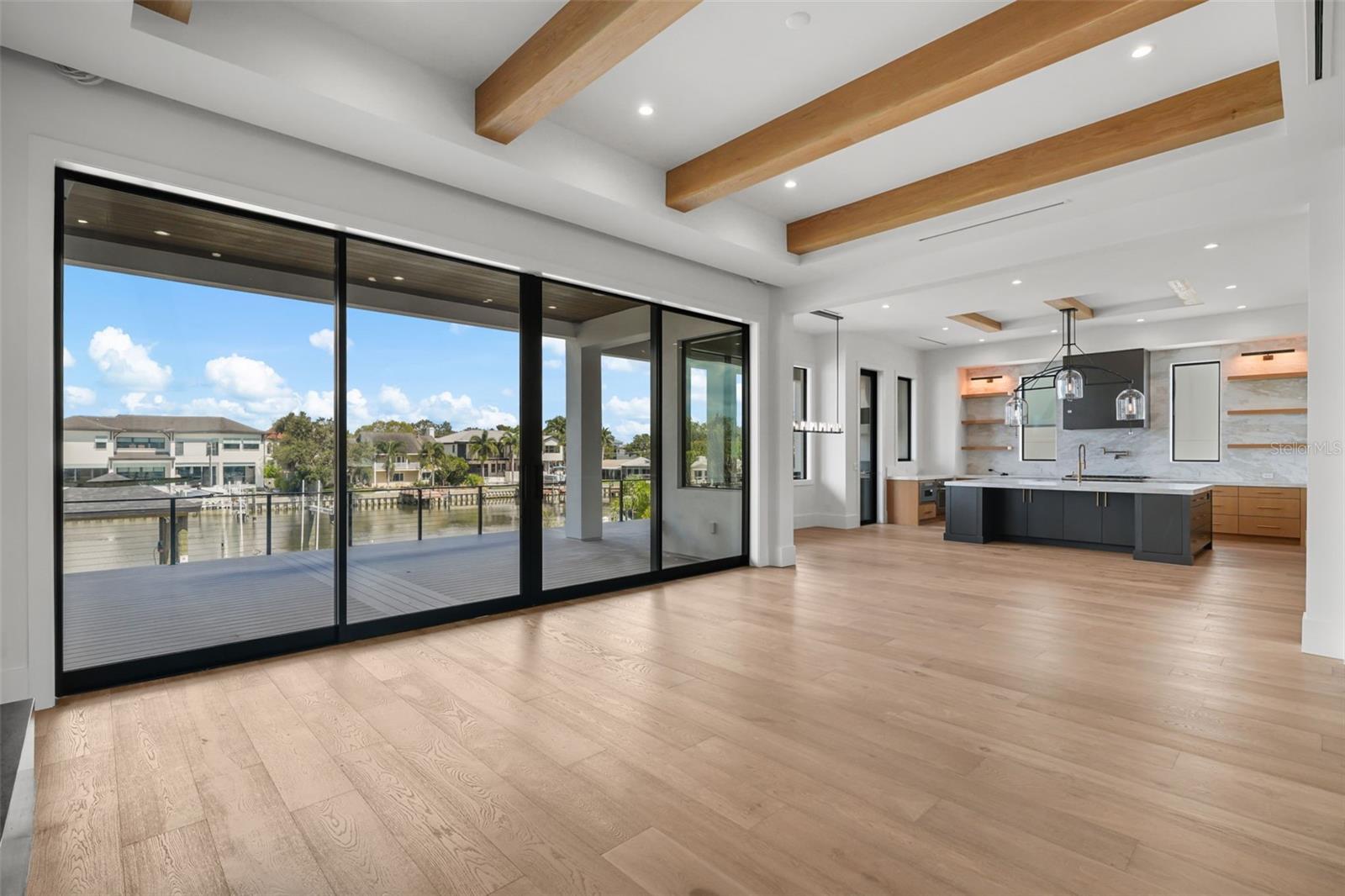 SUNSET PARK ISLES UNIT 2 - Residential