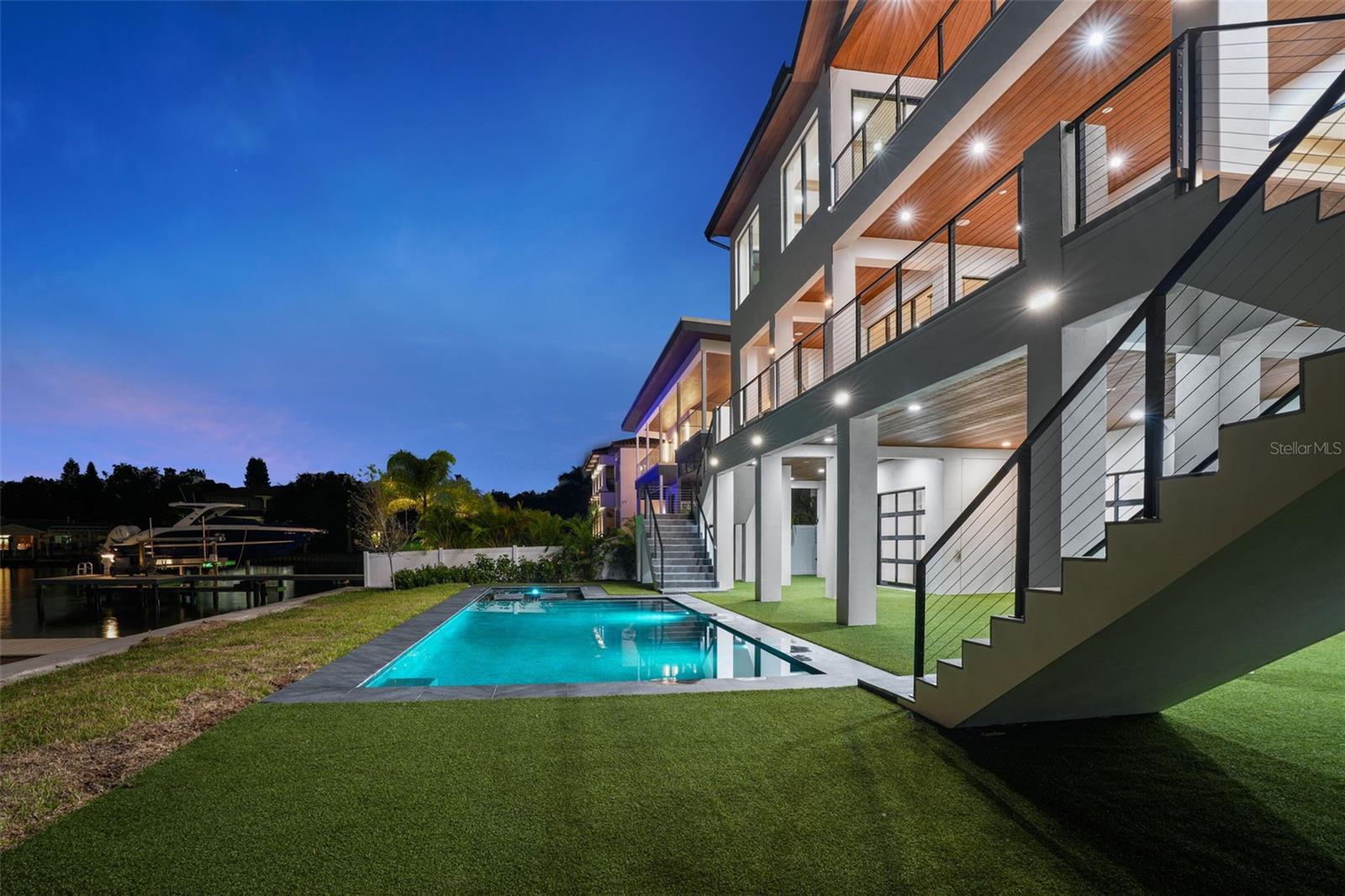 SUNSET PARK ISLES UNIT 2 - Residential