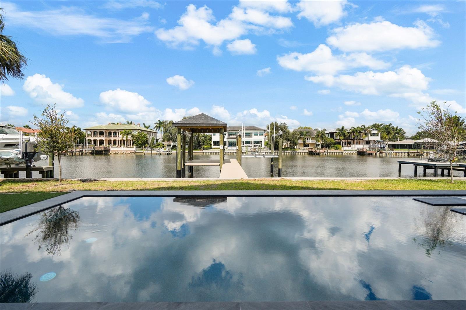 SUNSET PARK ISLES UNIT 2 - Residential