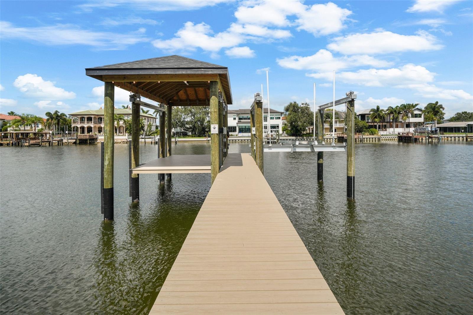SUNSET PARK ISLES UNIT 2 - Residential
