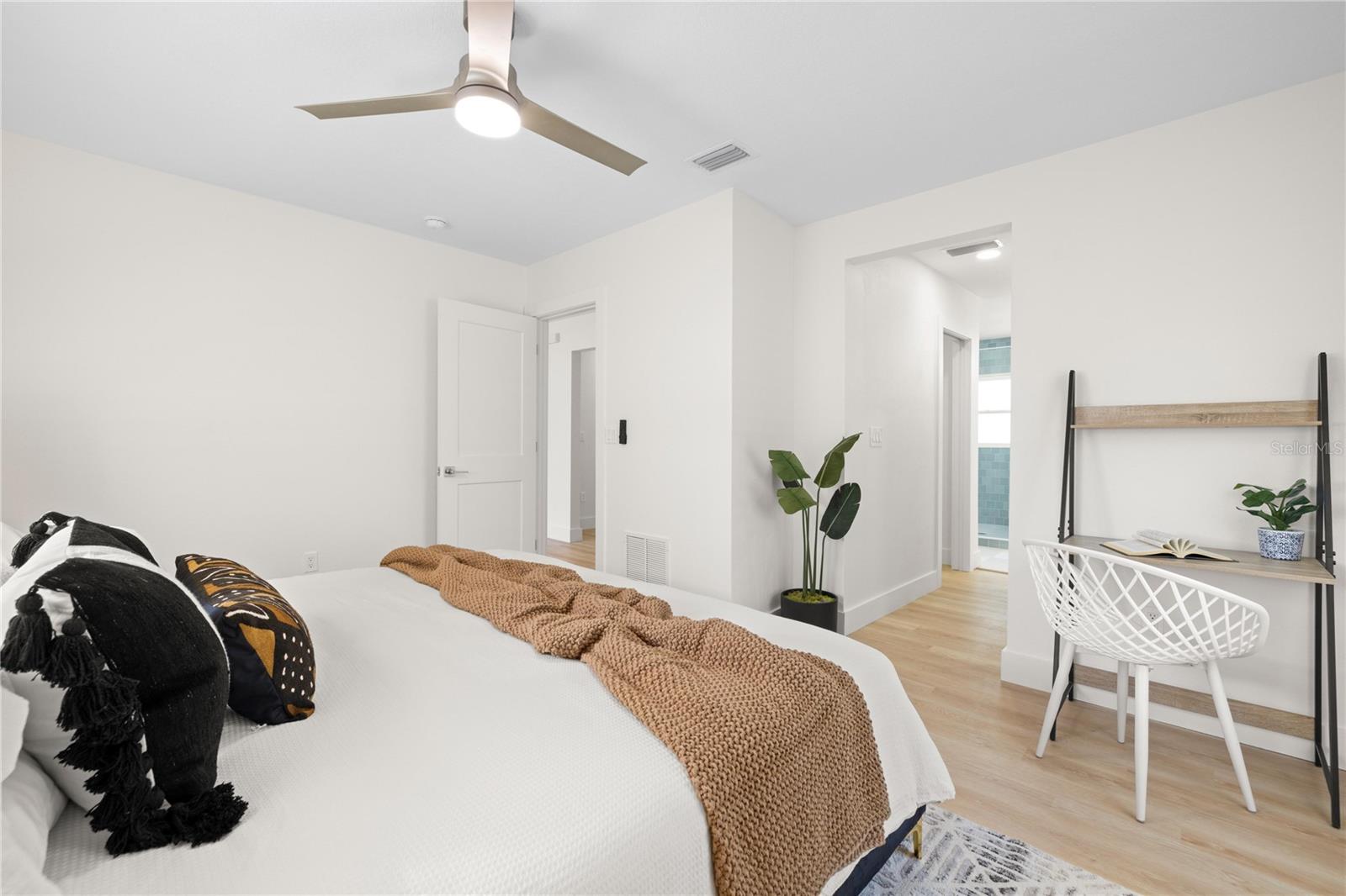HENDERSON BEACH - Residential