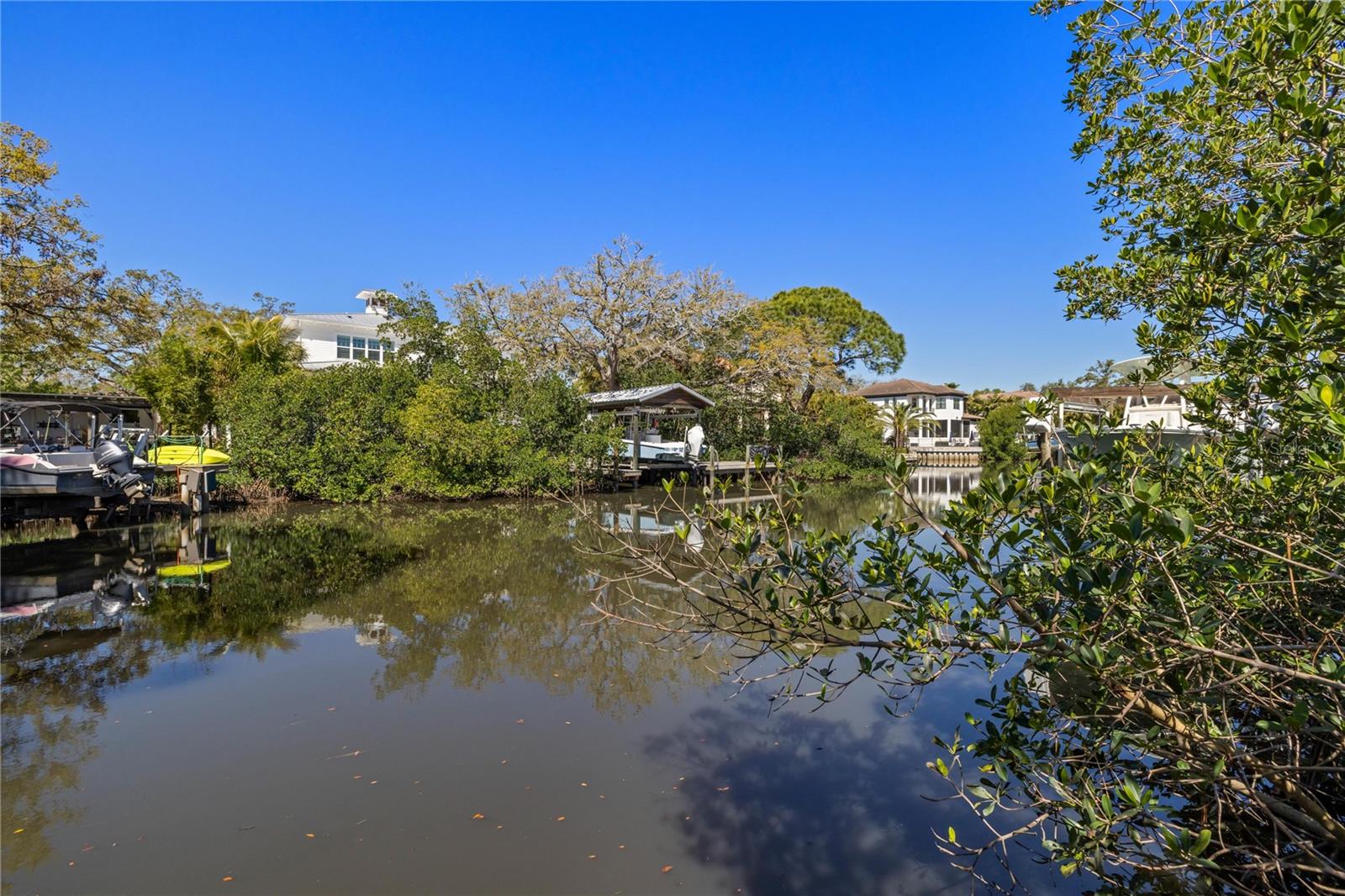 HENDERSON BEACH - Residential