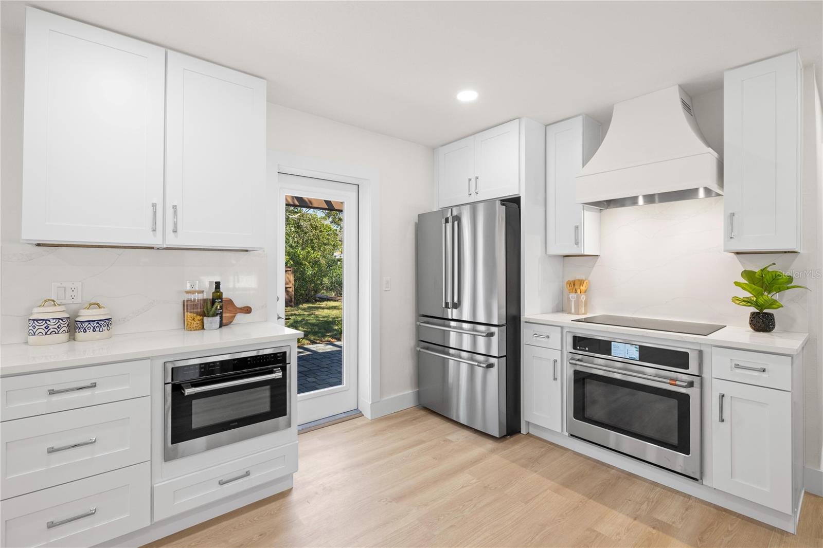 HENDERSON BEACH - Residential