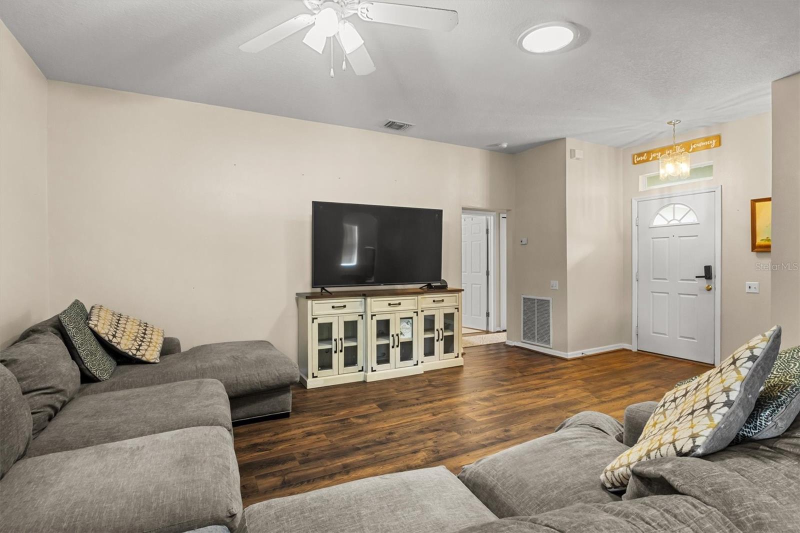3833 WHISTLEWOOD CIRCLE