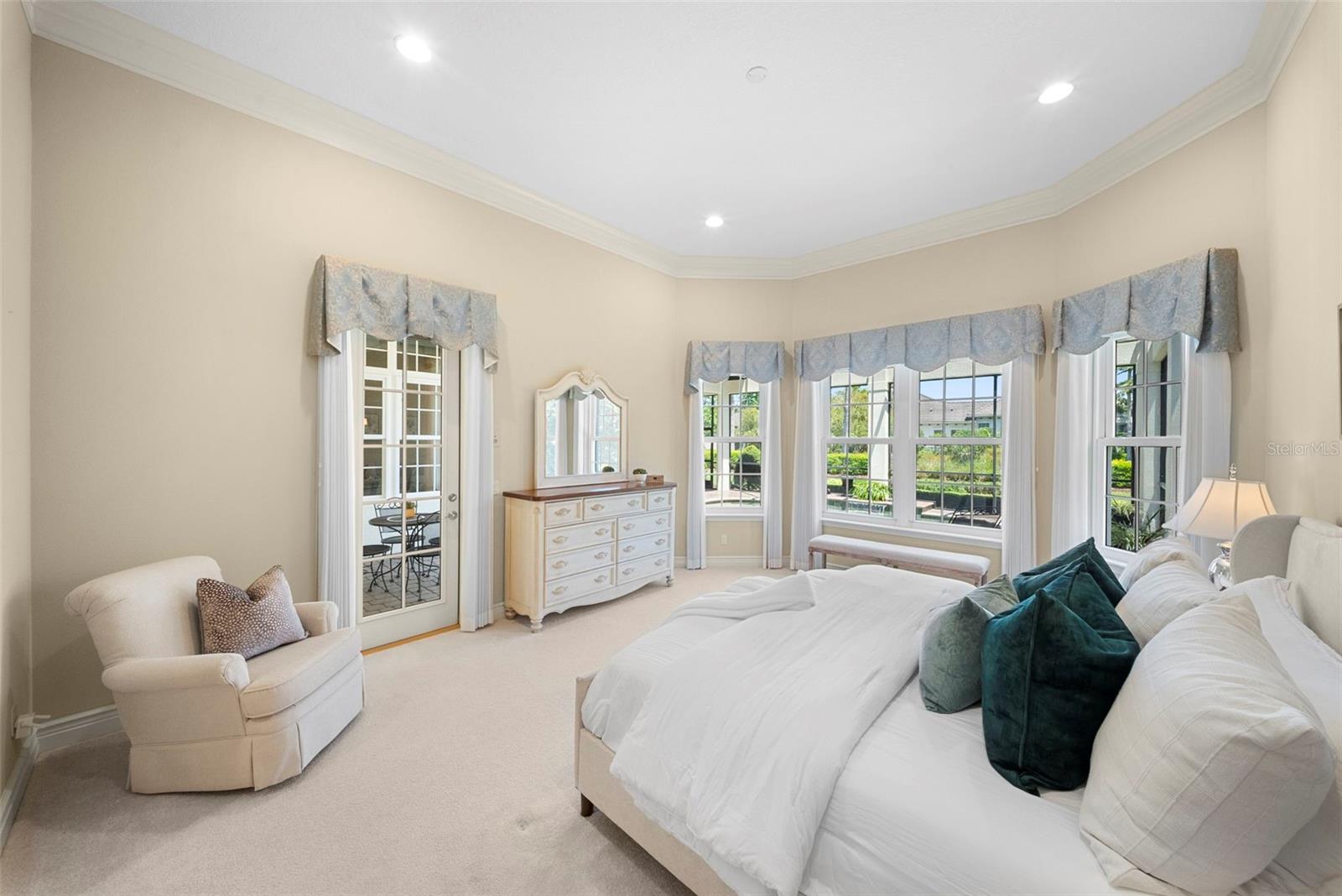 LAKE CLUB PH II UNIT 1-B - Residential