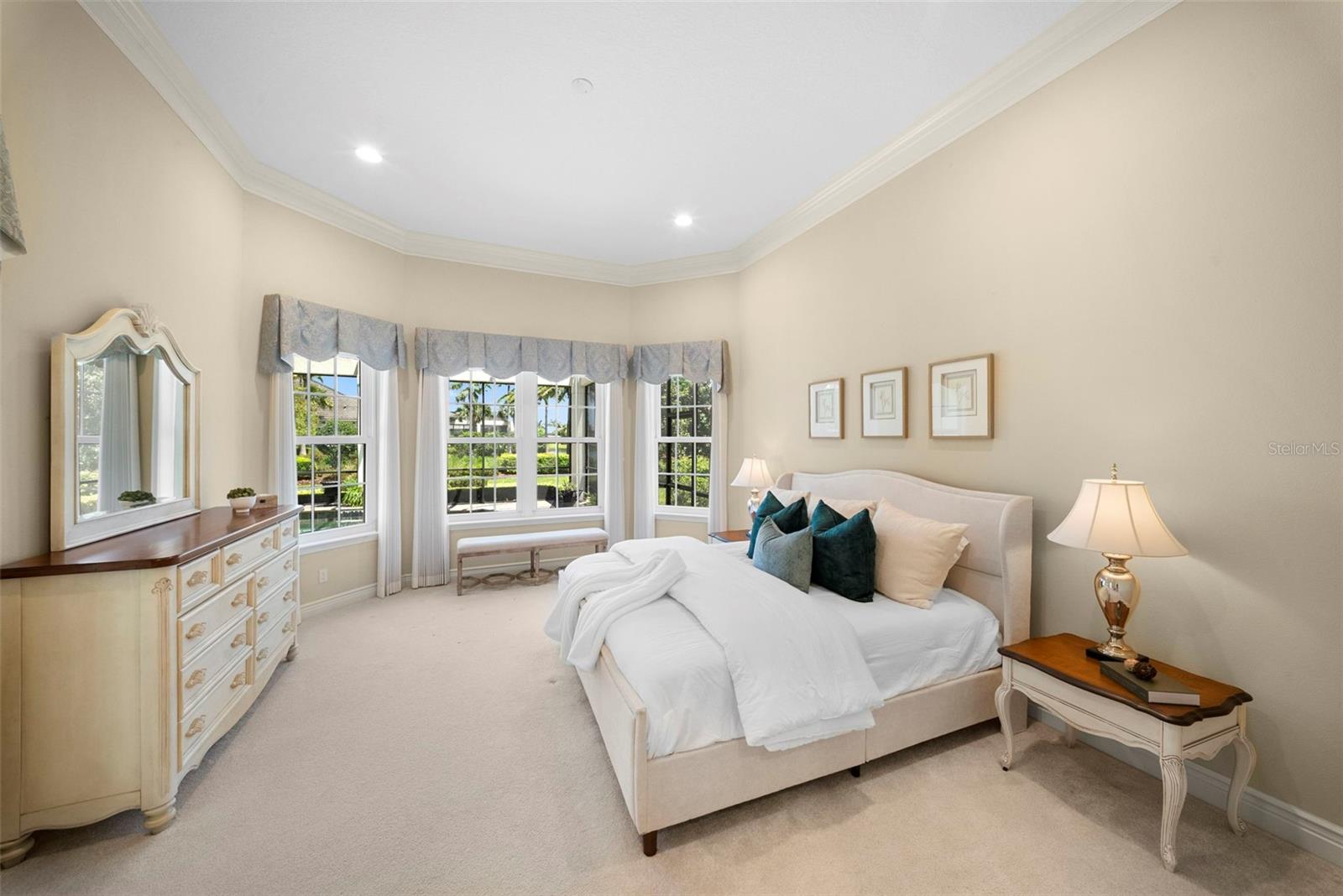 LAKE CLUB PH II UNIT 1-B - Residential