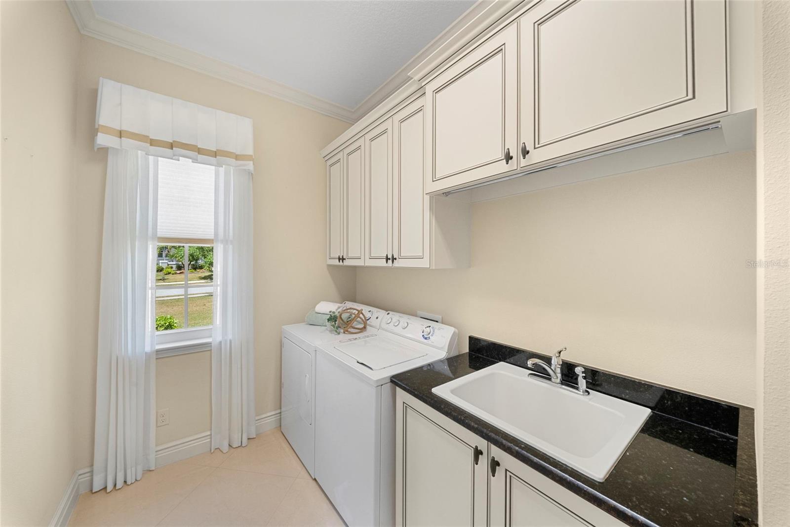 LAKE CLUB PH II UNIT 1-B - Residential