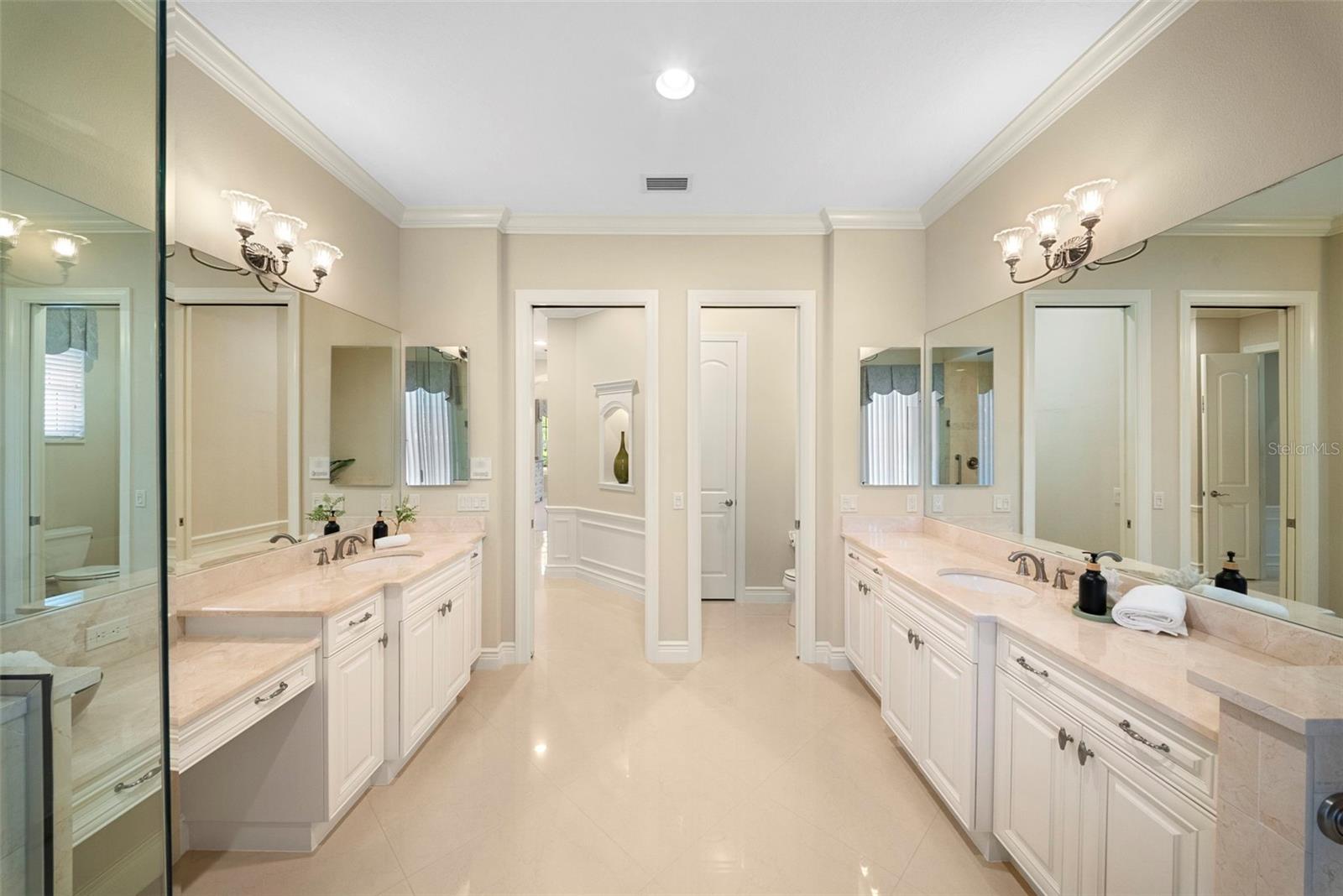 LAKE CLUB PH II UNIT 1-B - Residential