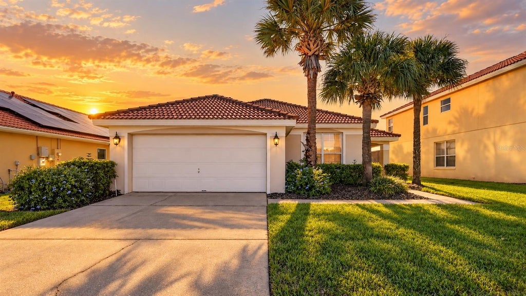 Photo of 110 Saragossa Ave, Davenport, FL 33897 (MLS # G5117432)