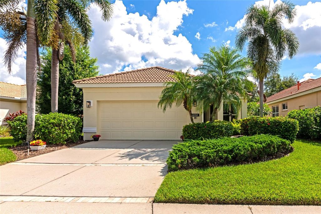 Photo of 6059 Wingspan Way, Bradenton, FL 34203 (MLS # A4662010)