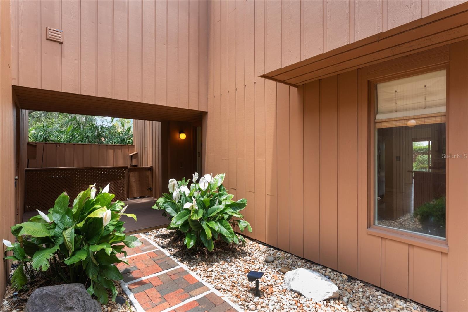 105 OAKS COURT