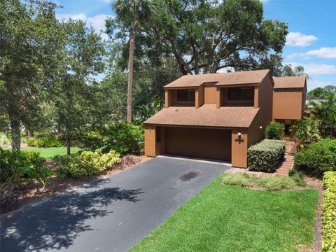 105 OAKS COURT SANFORD FL 32771