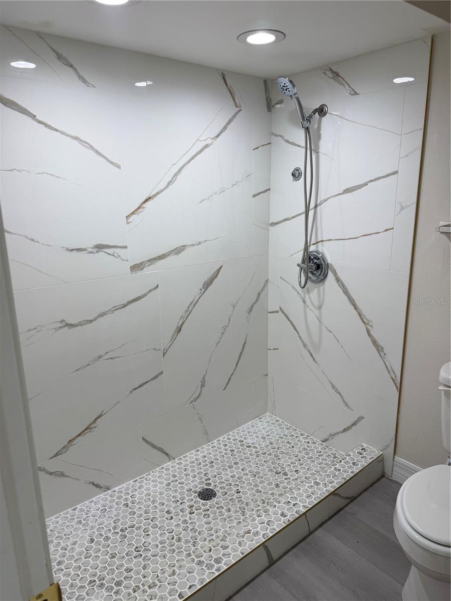 ORANGE TREE COUNTRY CLUB - Residential