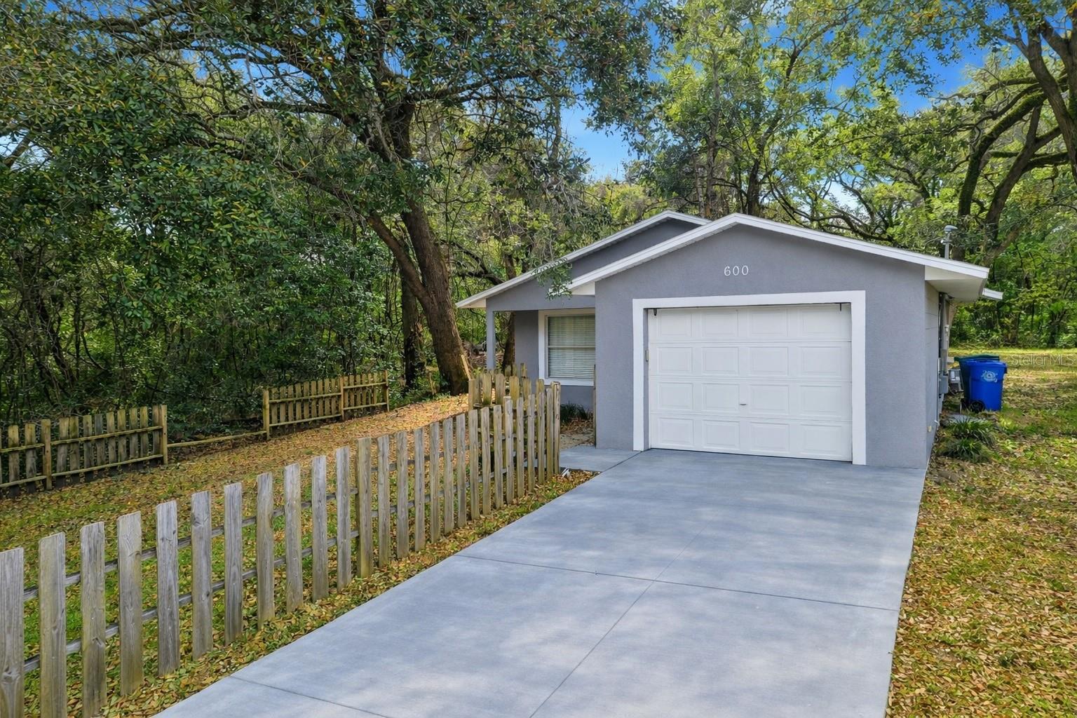 MEADOW LAWN - Residential