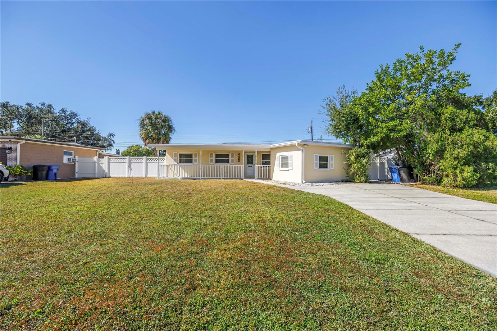 MEADOW LAWN 13TH ADD - Residential