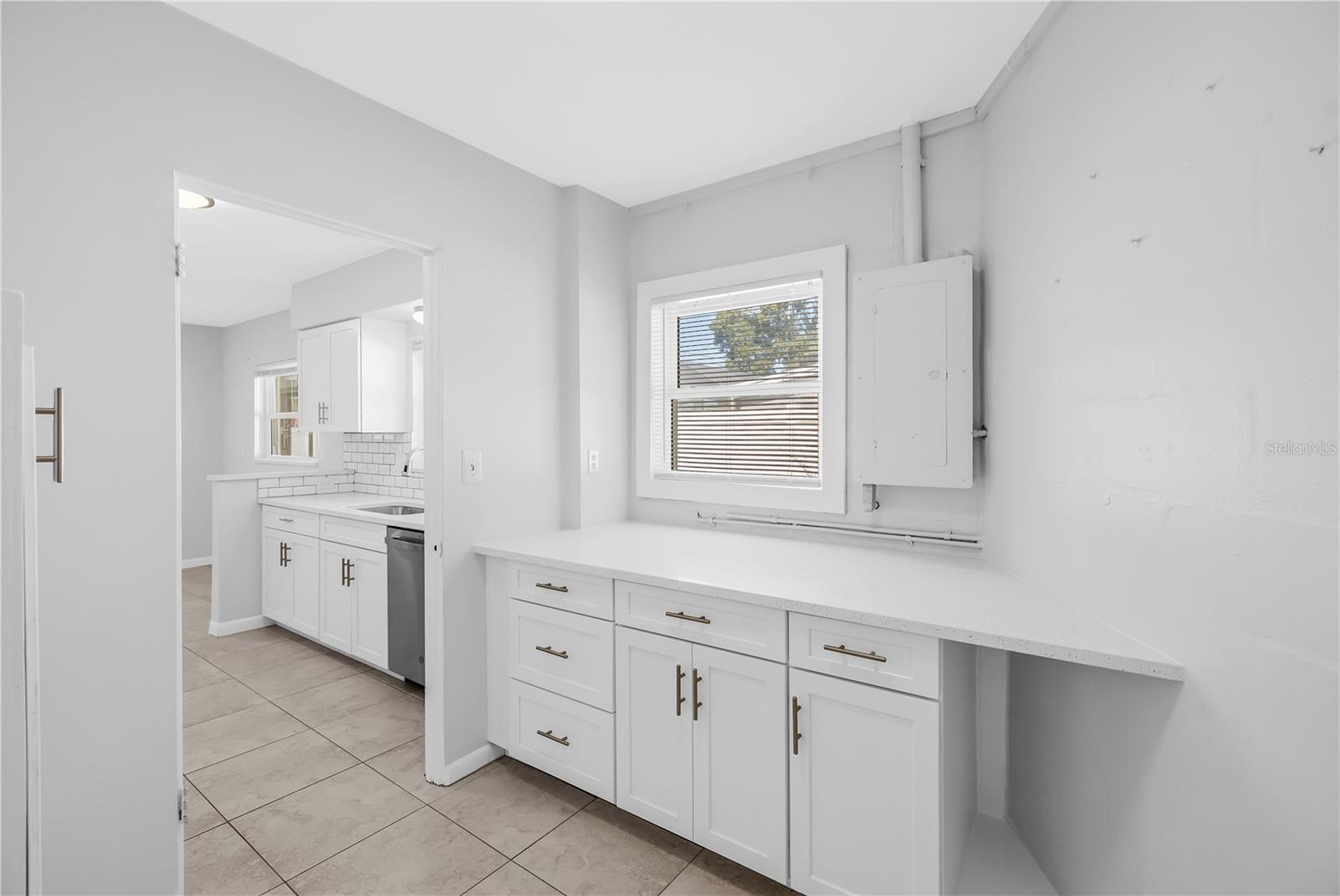 MEADOW LAWN 13TH ADD - Residential