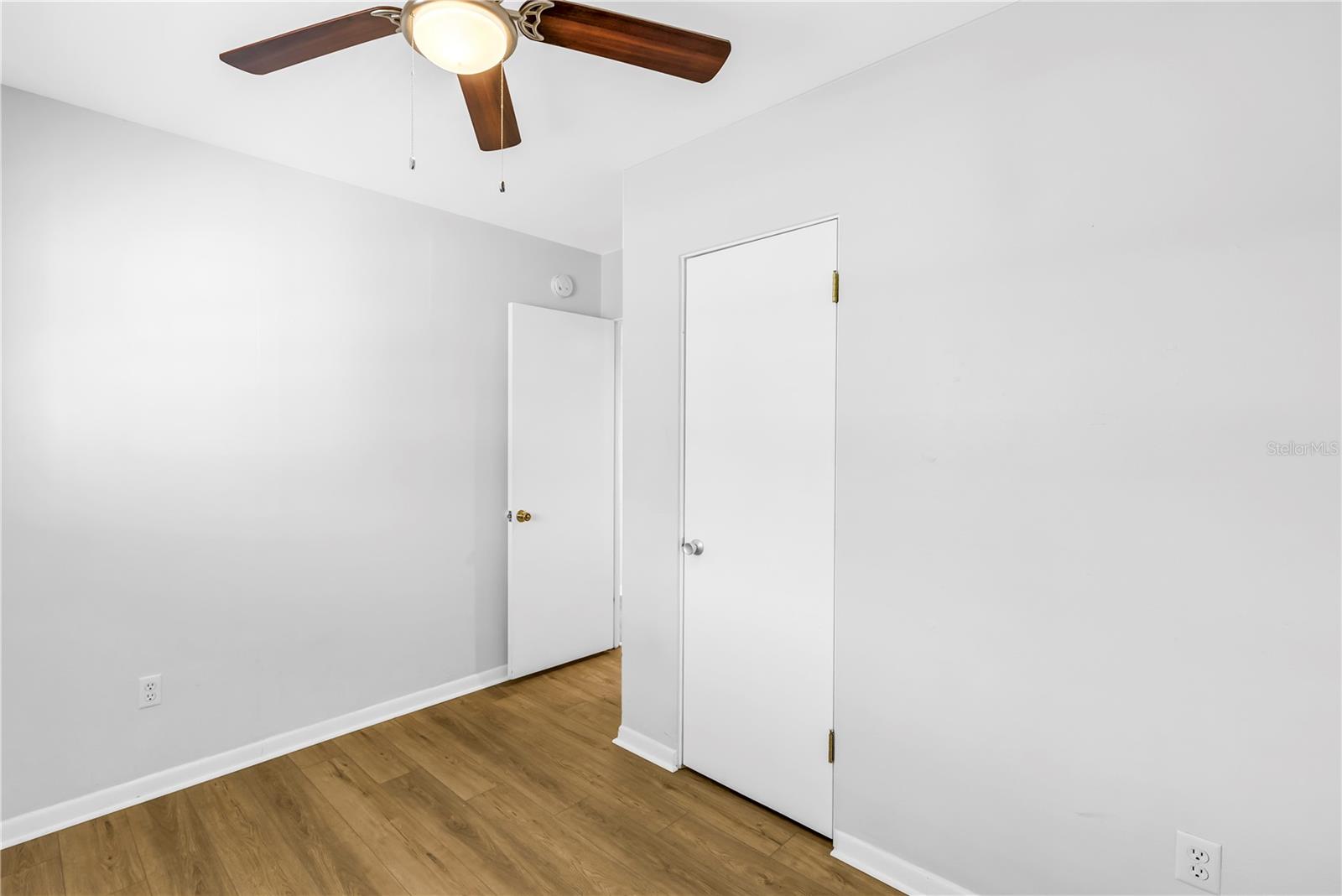 MEADOW LAWN 13TH ADD - Residential