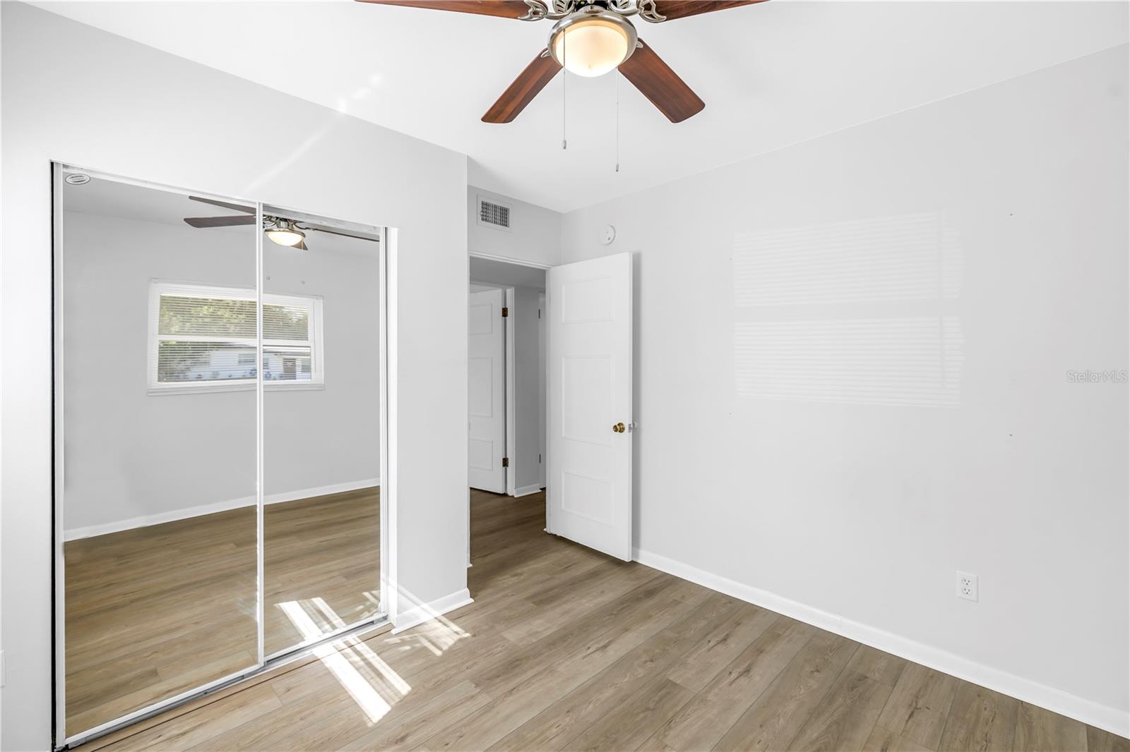 MEADOW LAWN 13TH ADD - Residential