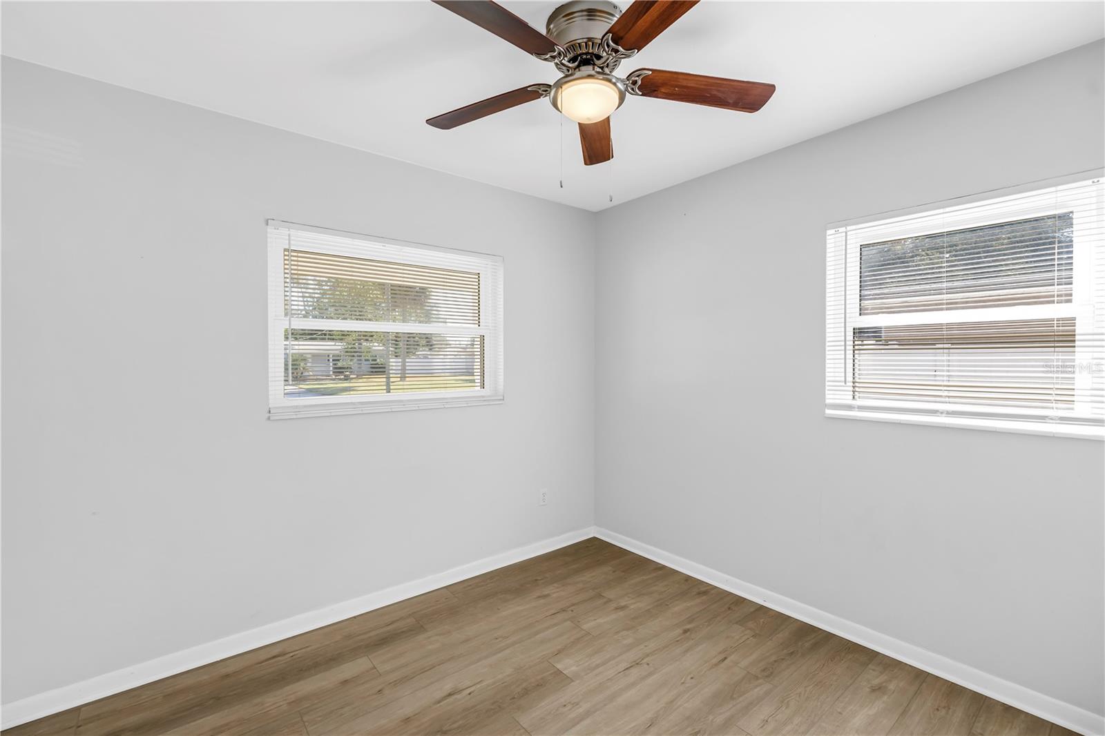 MEADOW LAWN 13TH ADD - Residential