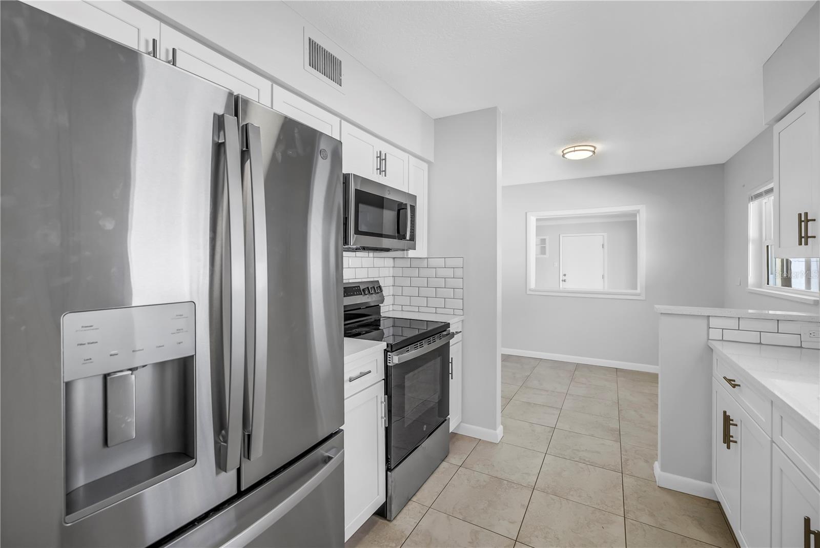 MEADOW LAWN 13TH ADD - Residential