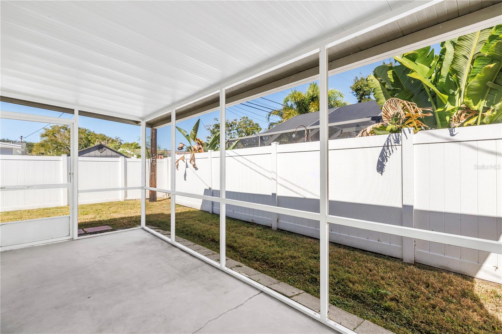 MEADOW LAWN 13TH ADD - Residential