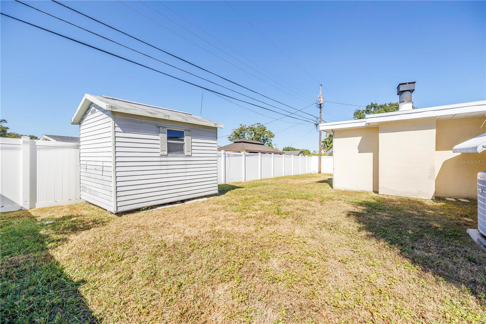 MEADOW LAWN 13TH ADD - Residential